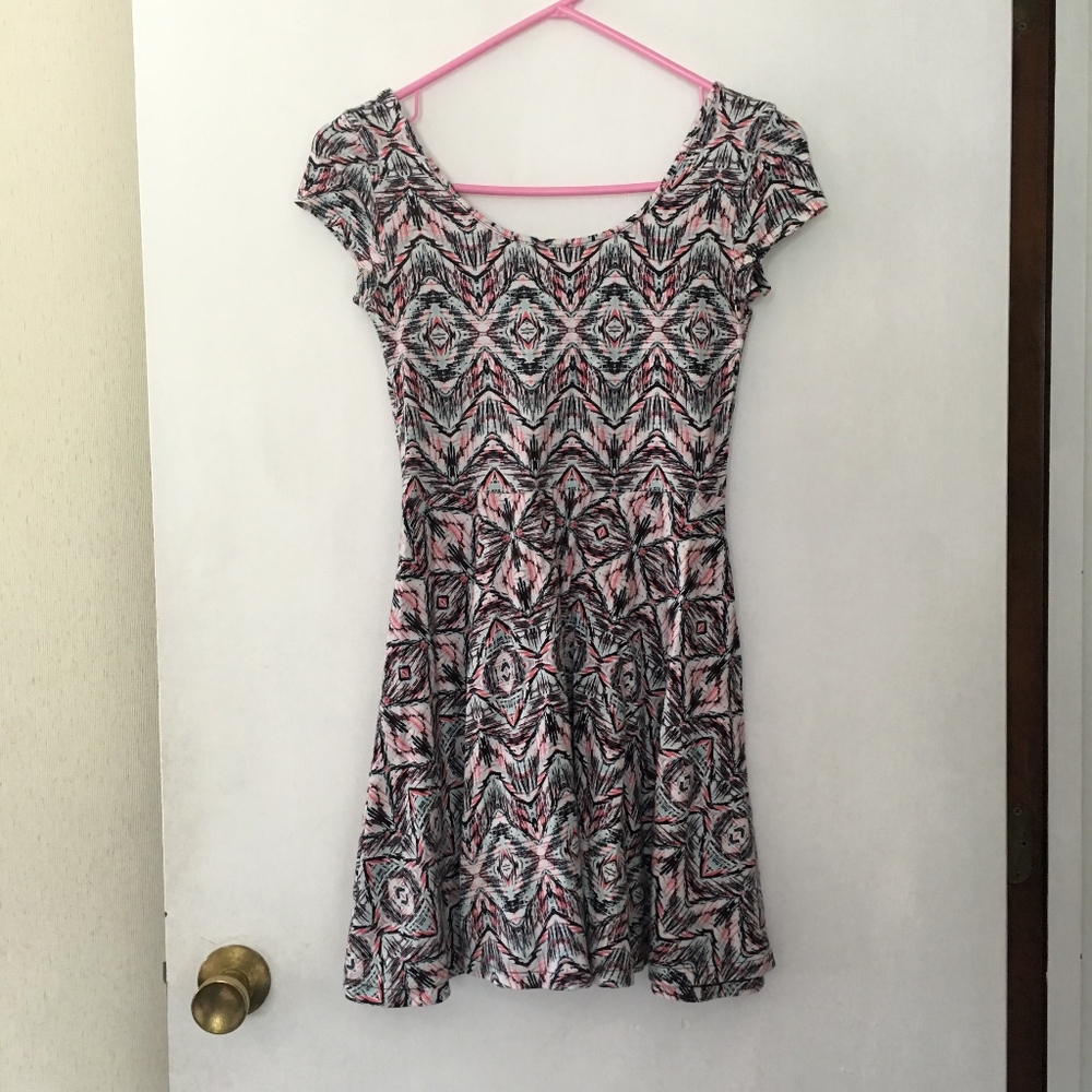 patterned skater dress ☆ size small